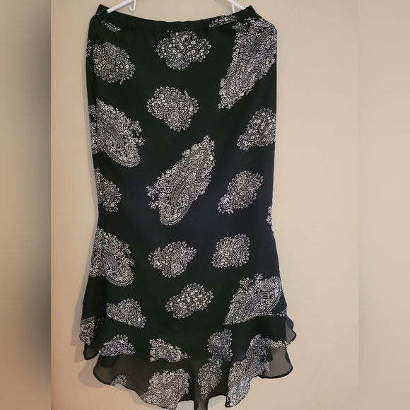 Milano Black and White Ruffled Trumpet Midi Skirt - Picture 4 of 5